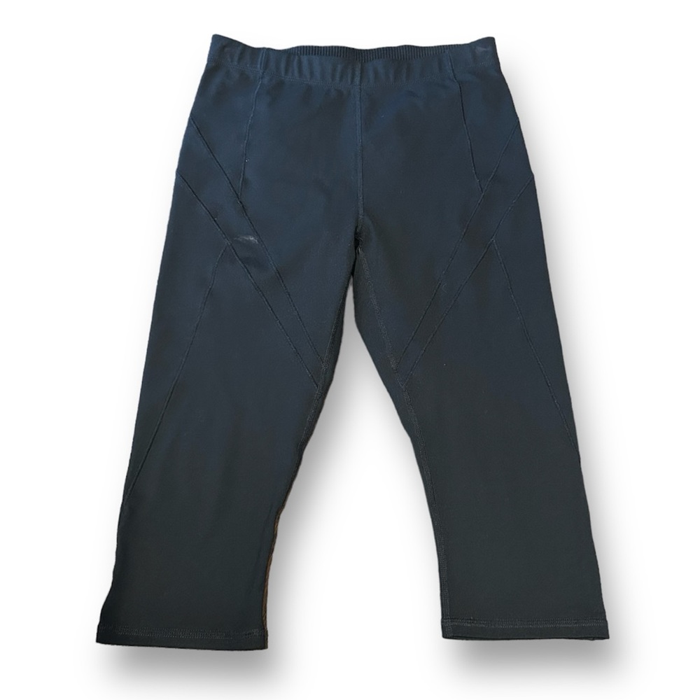 [Fabletics] Black Capris Leggings